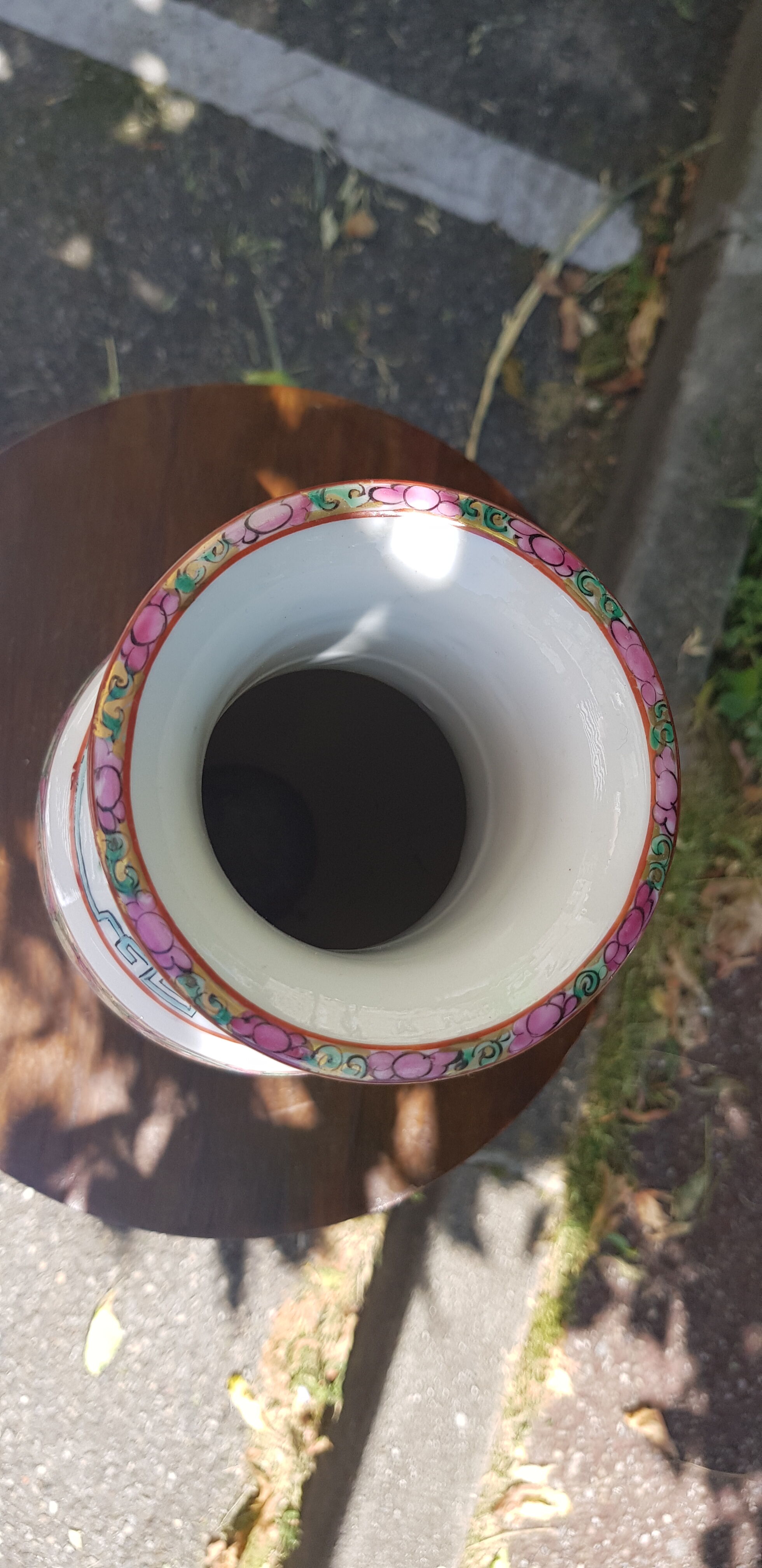 Porcelain Chinese vase