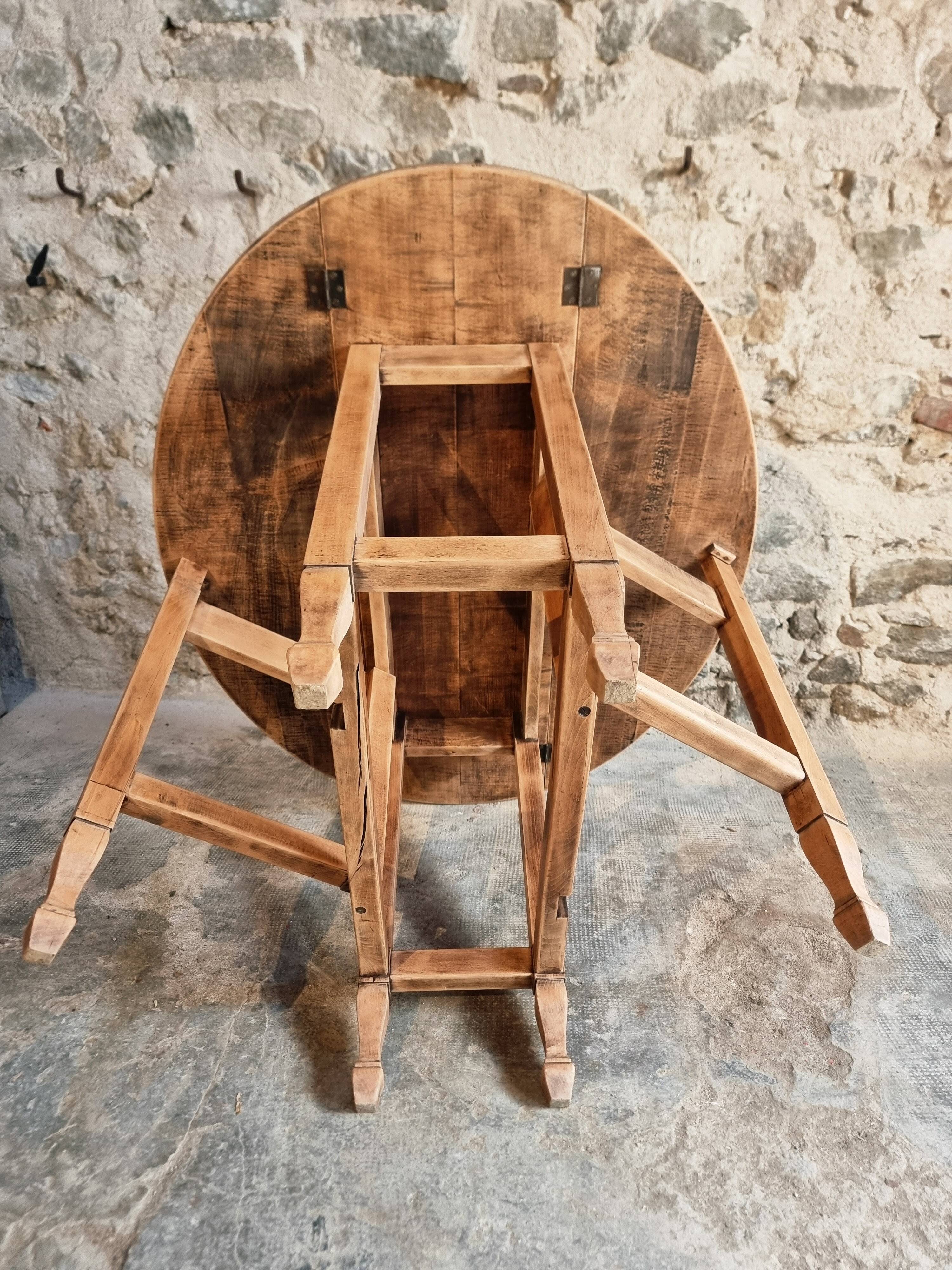 Vintage French drop-leaf table – Oval dining table, circa 1930–1950