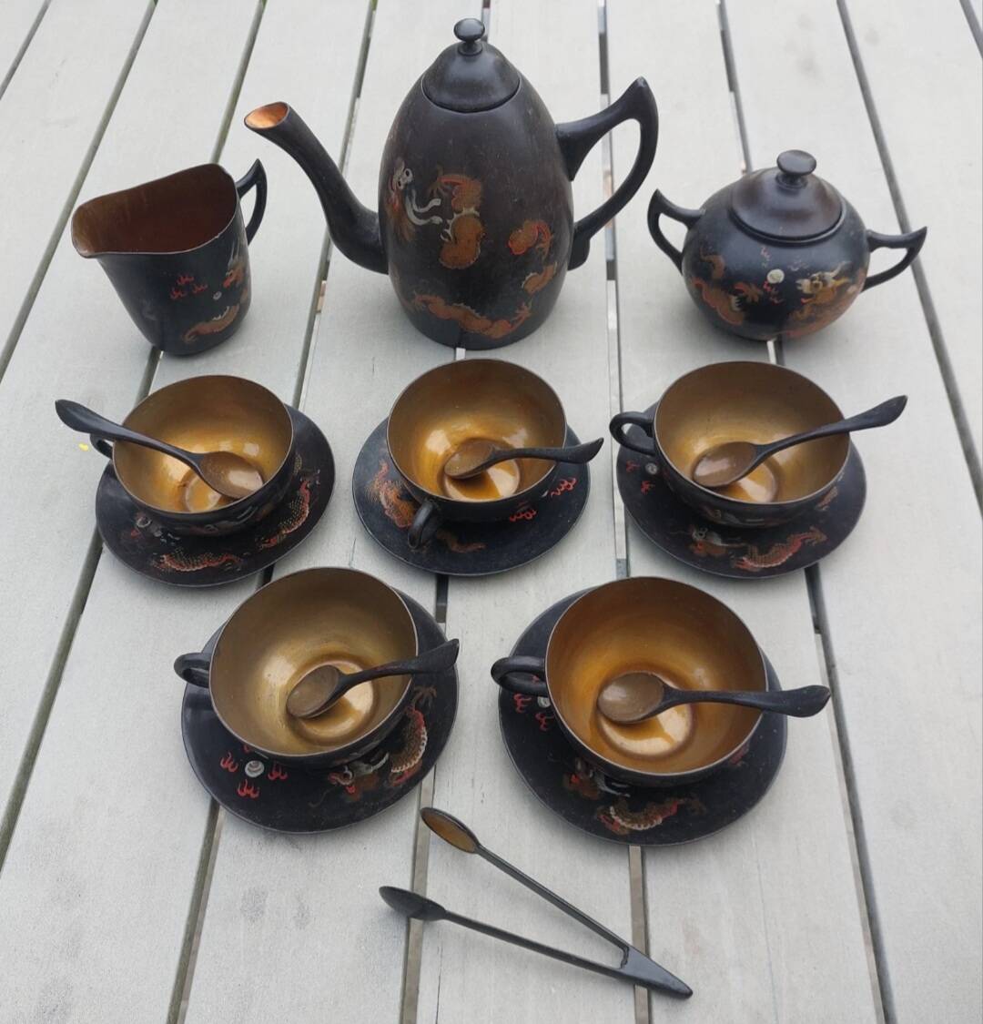 Asian café service
