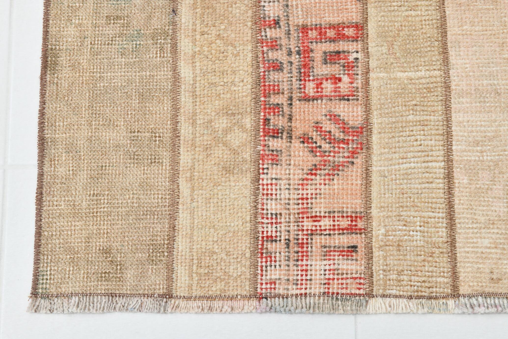 Tapis de couloir persan vintage beige