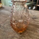 Vase rose en verre ciselé