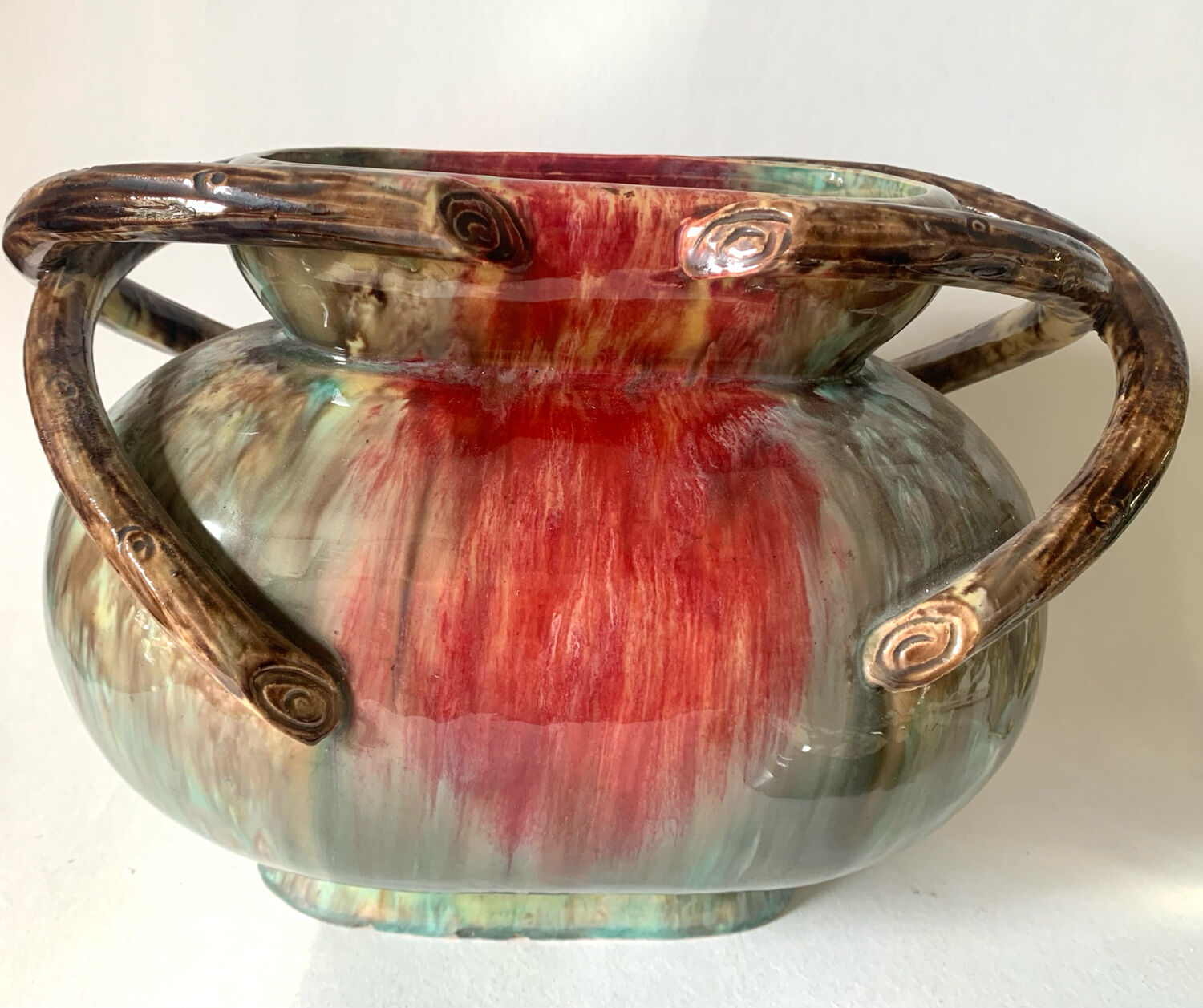 Vasque en faïence émaillée Art Deco