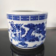 Cache-pot / Vintage porcelain brush pot