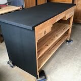 Workshop counter