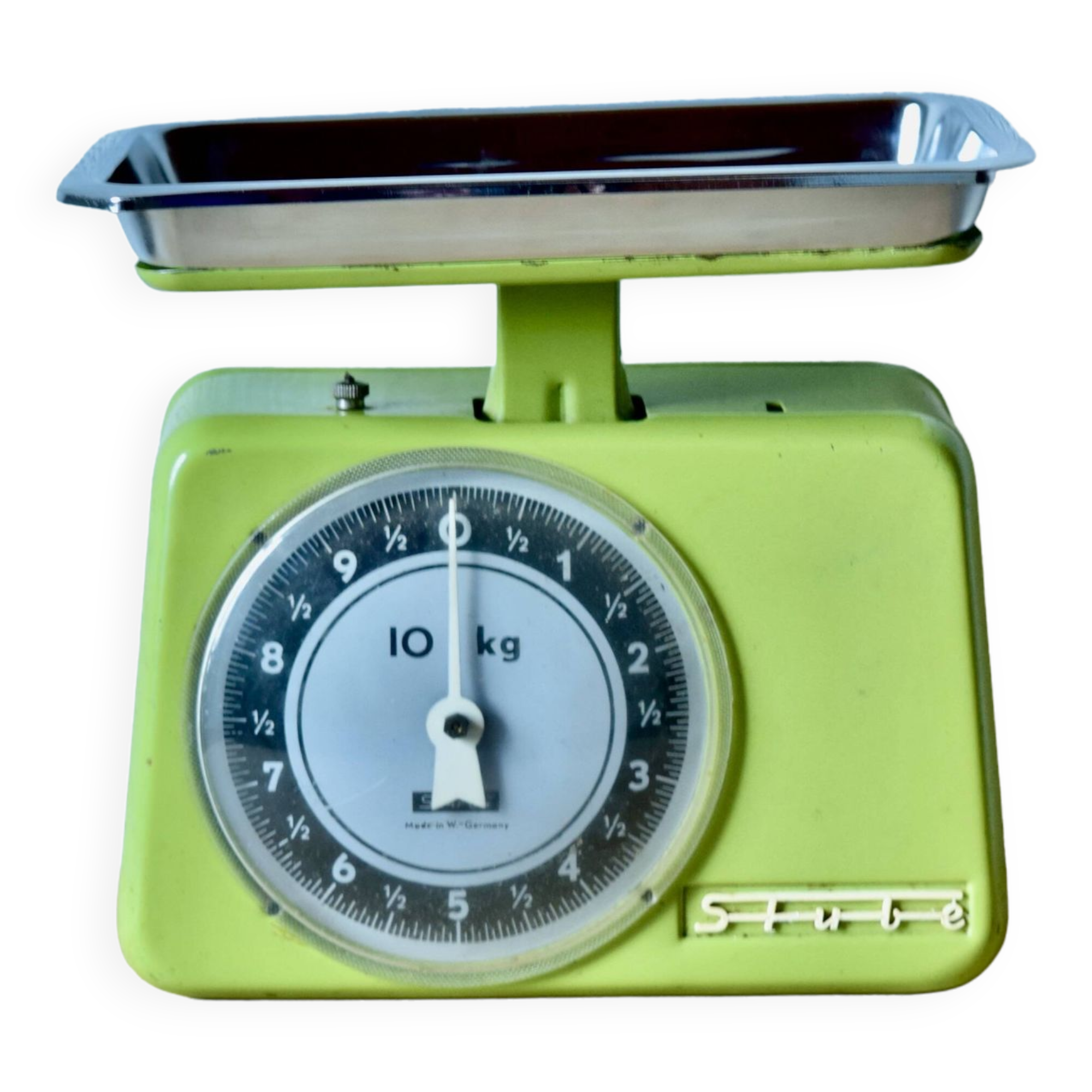 Stube - vintage green kitchen scale in enameled metal - force 10