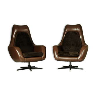 Pair of Swivel Egg Chairs, 1970s