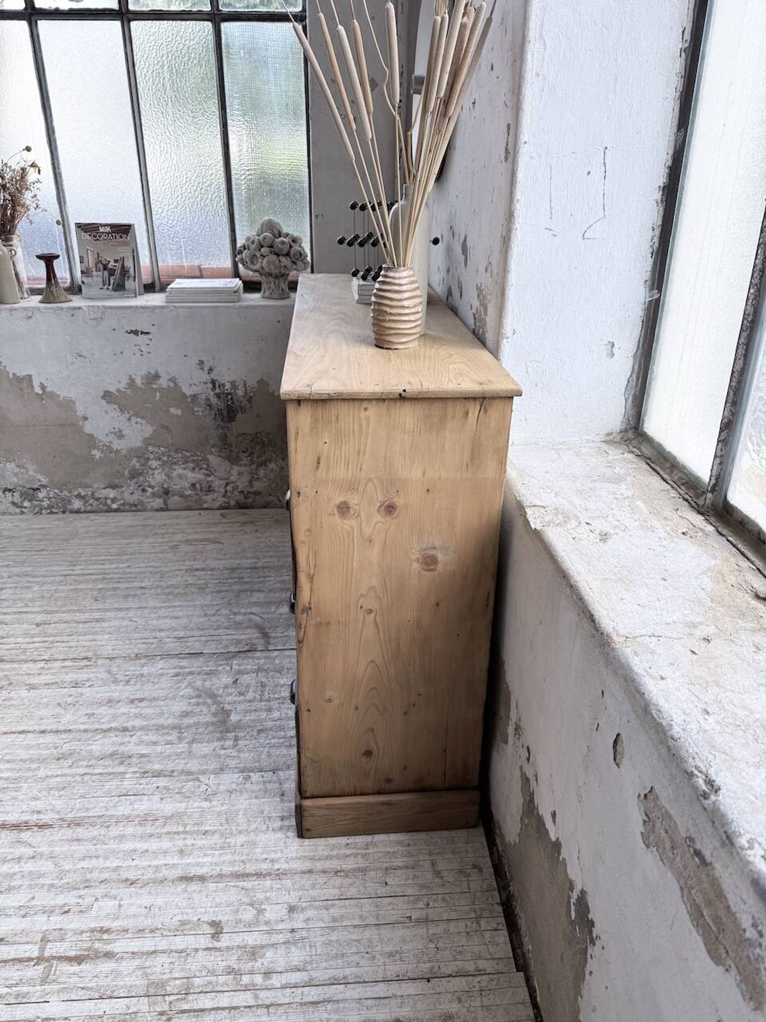 Meuble de métier pin à tiroirs 1950