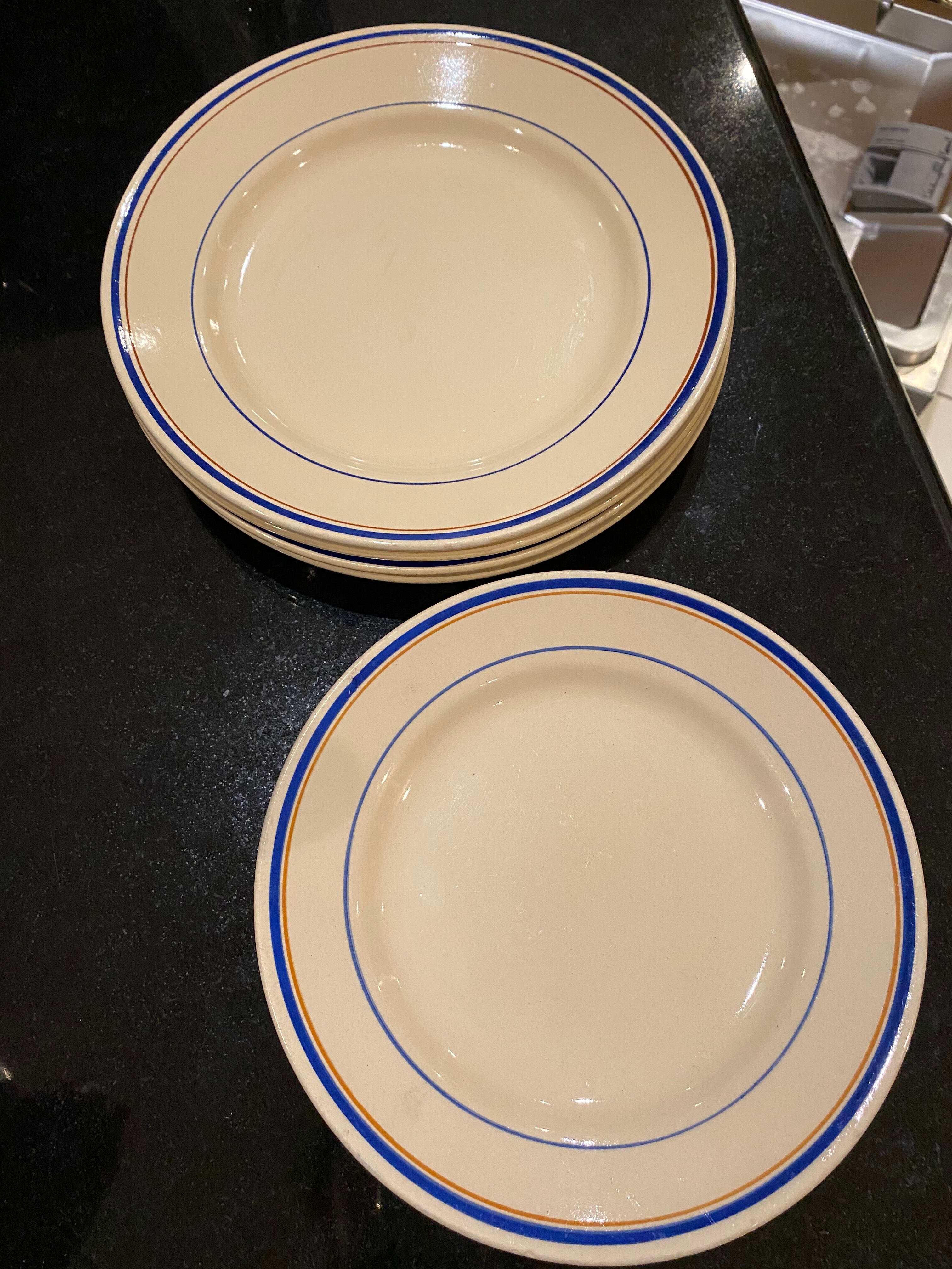 Blue edé plates