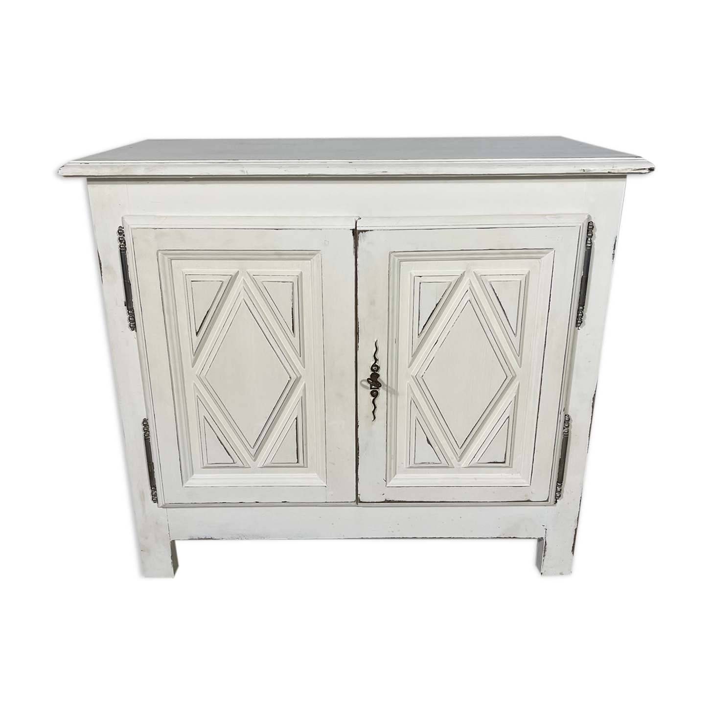 Patinated country buffet