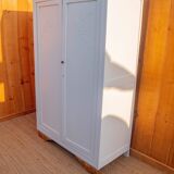 Armoire parisienne