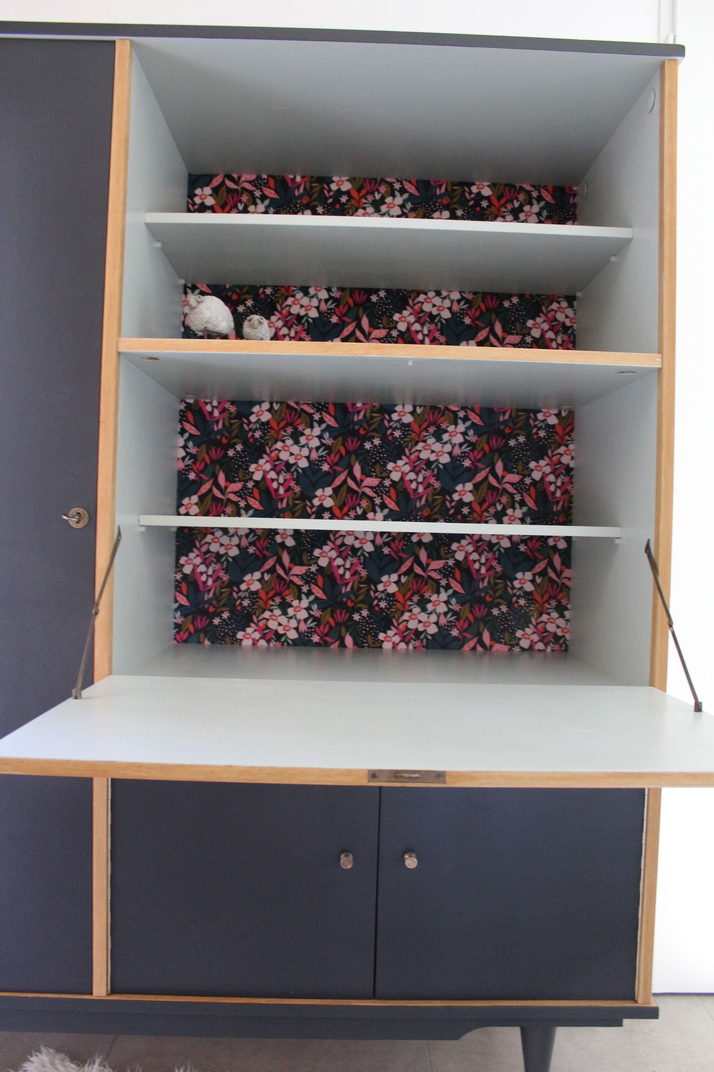 Vintage wardrobe secretary