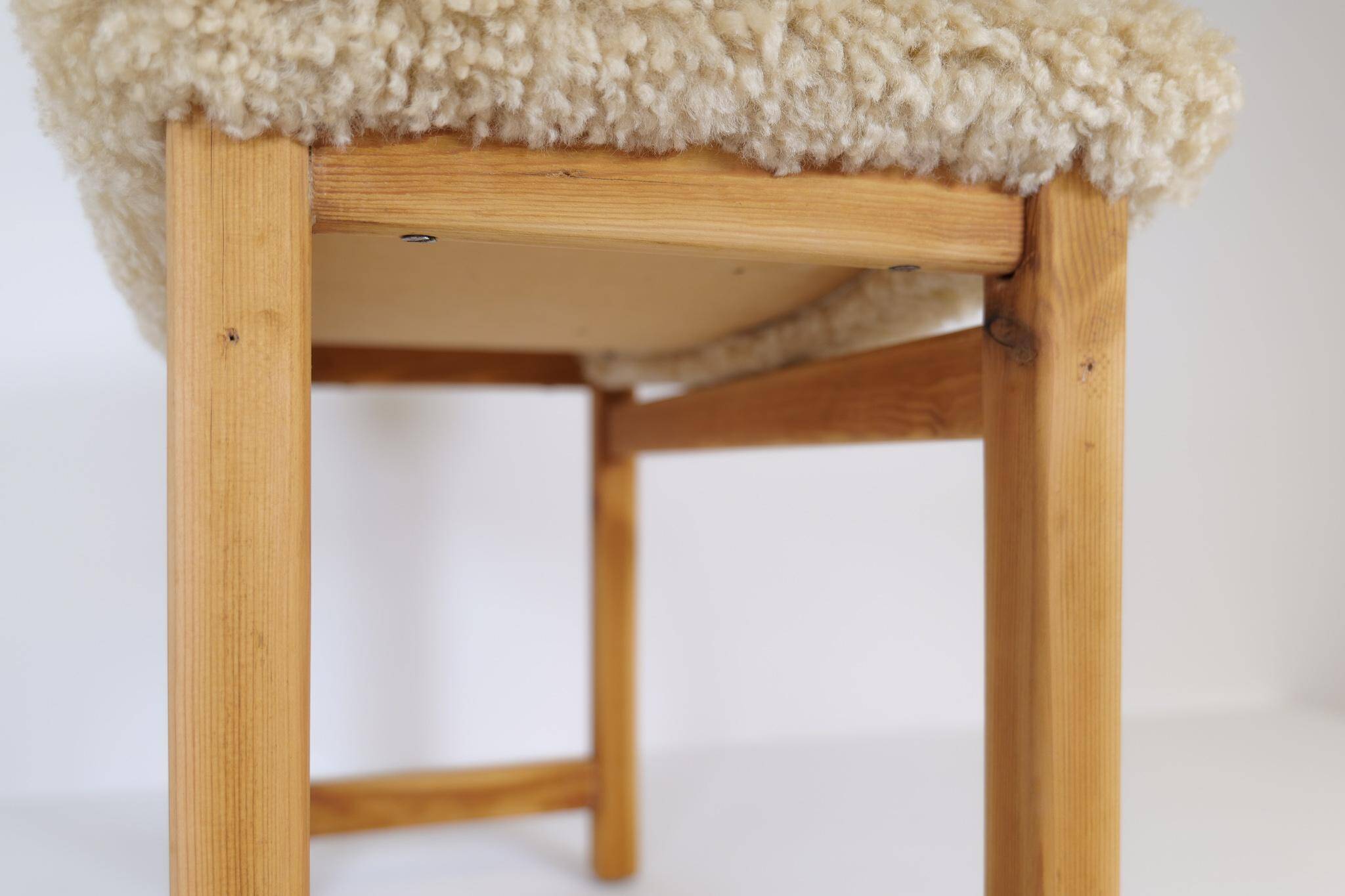 Modern Scandinavian stool in pine and sheepskin, Sweden, 1970s