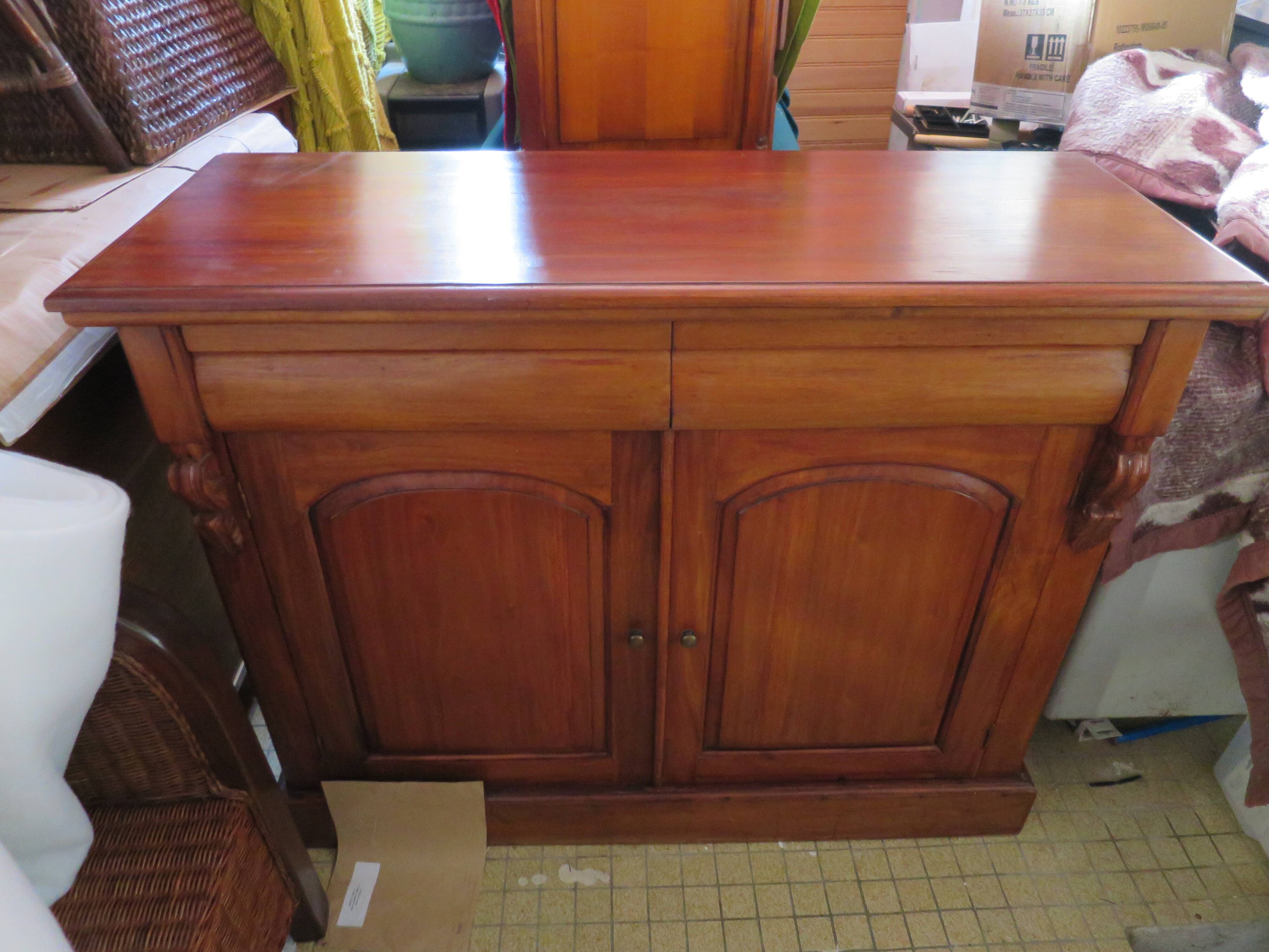 Rare mahogany buffet 2 doors-2 drawers - English style - Sideboard -Kareen Mausfield