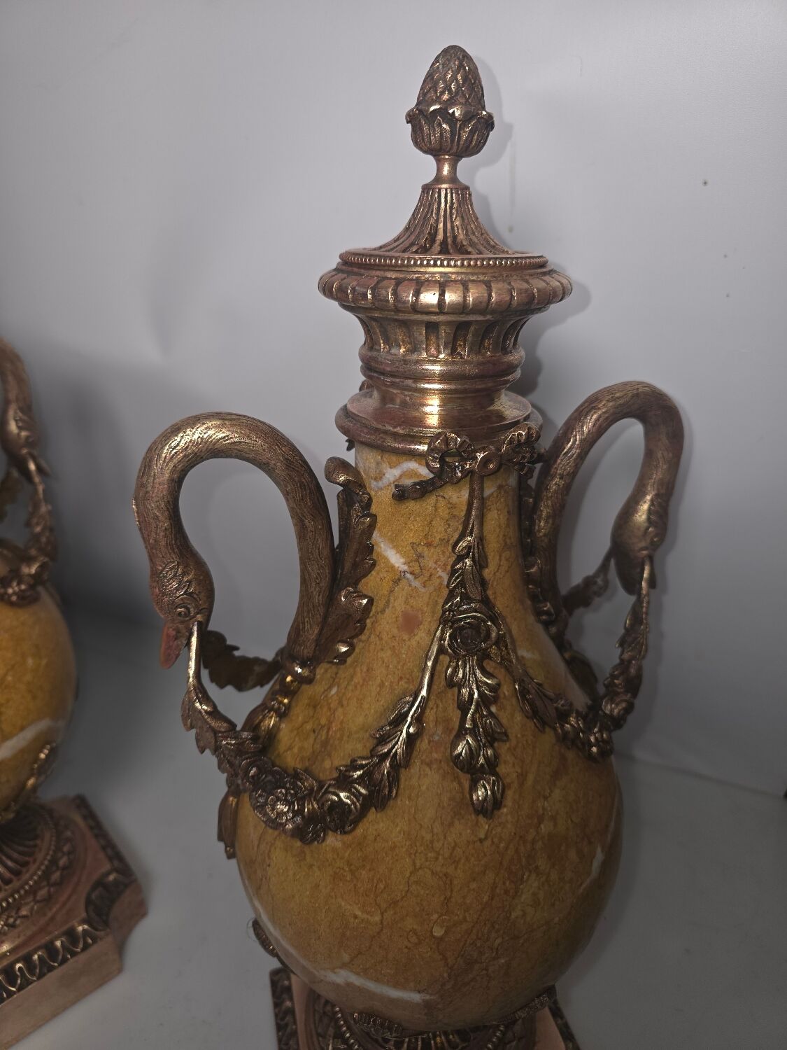 Pair of 19th Century Napoléon III Cassolettes in marble and bronze.
