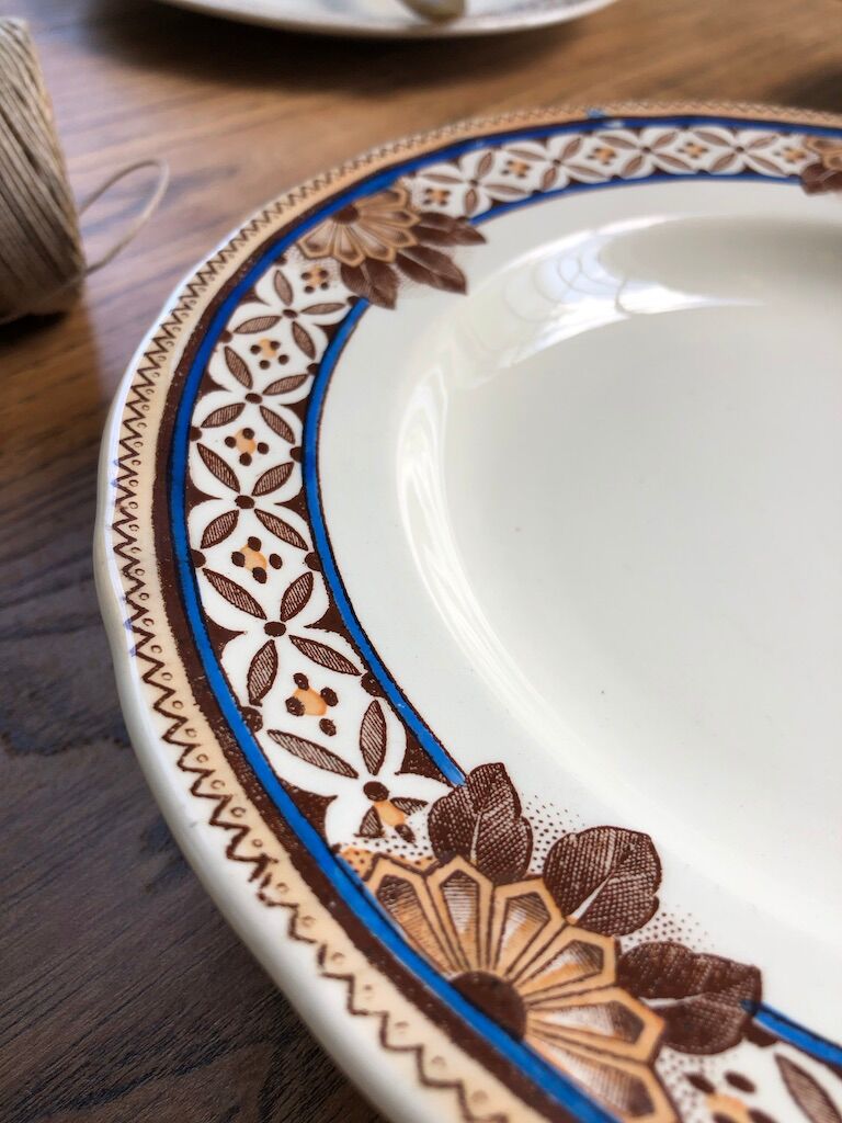 7 Creil Montereau plates