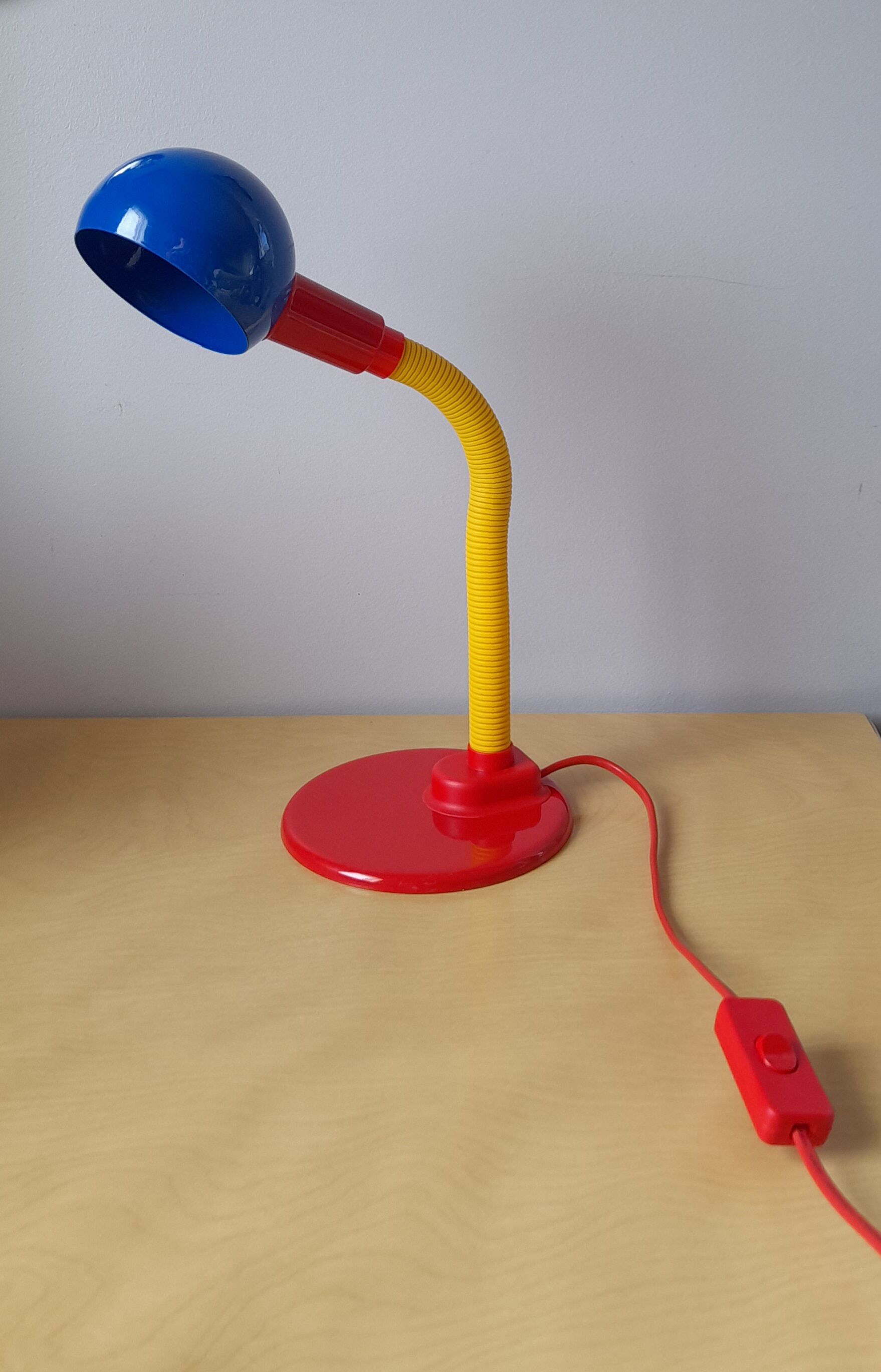 Desk lamp