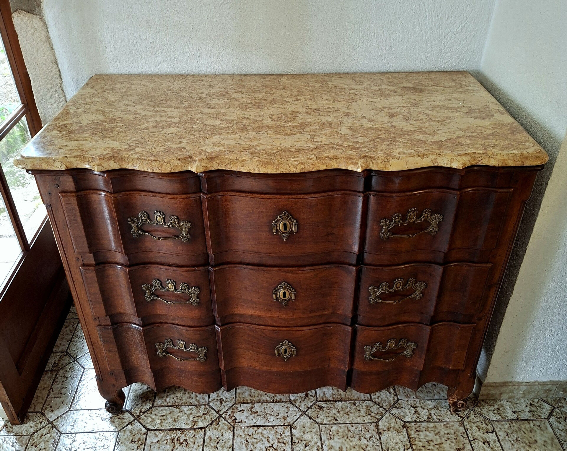 Bordeaux Crossbow Commode in Solid Mahogany, Louis XV Period