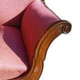 Small mid-19th century boat sofa in walnut