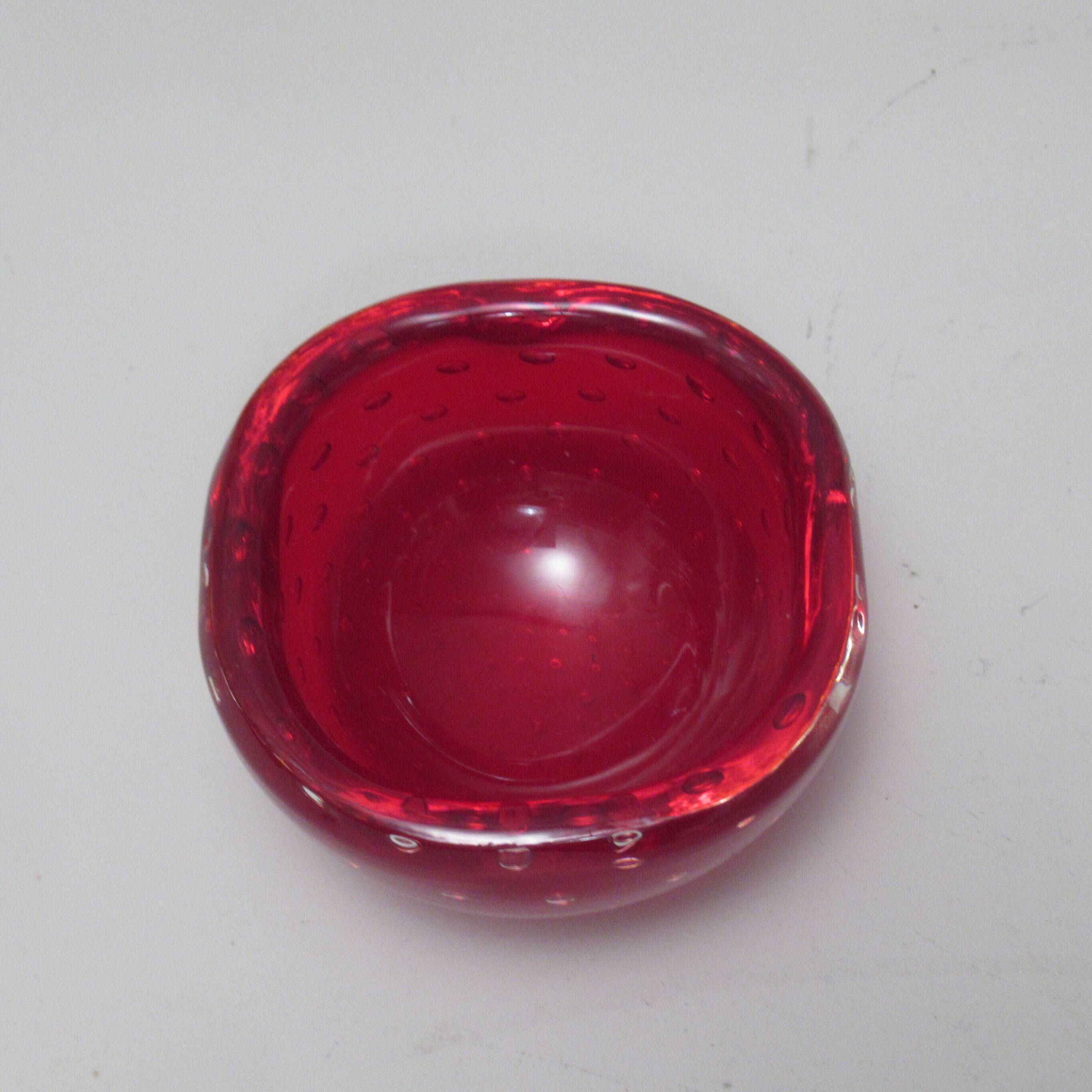 Ruby glass ashtray Bullicante Murano 1960s/70s