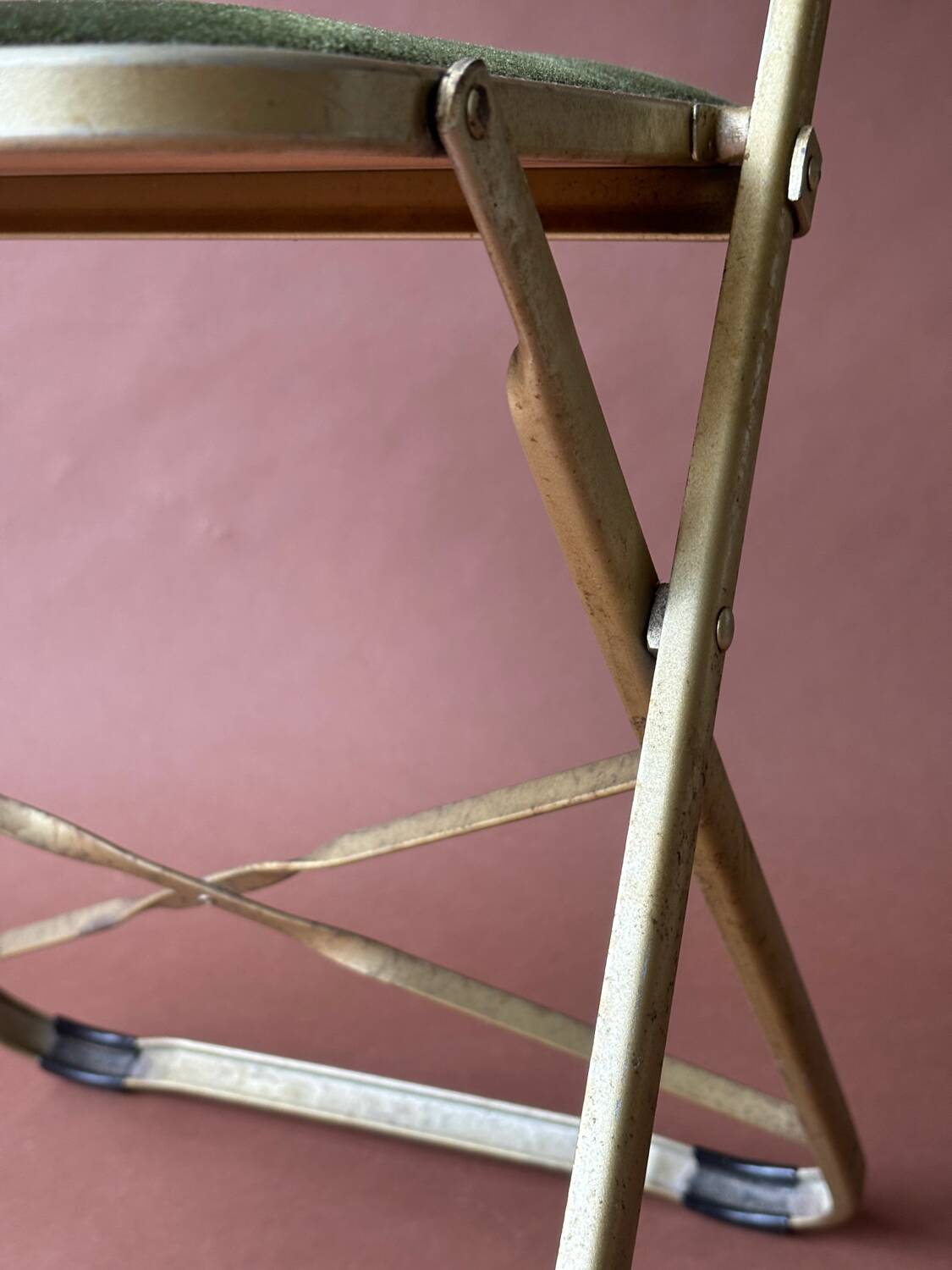 Chaisor velvet folding chair