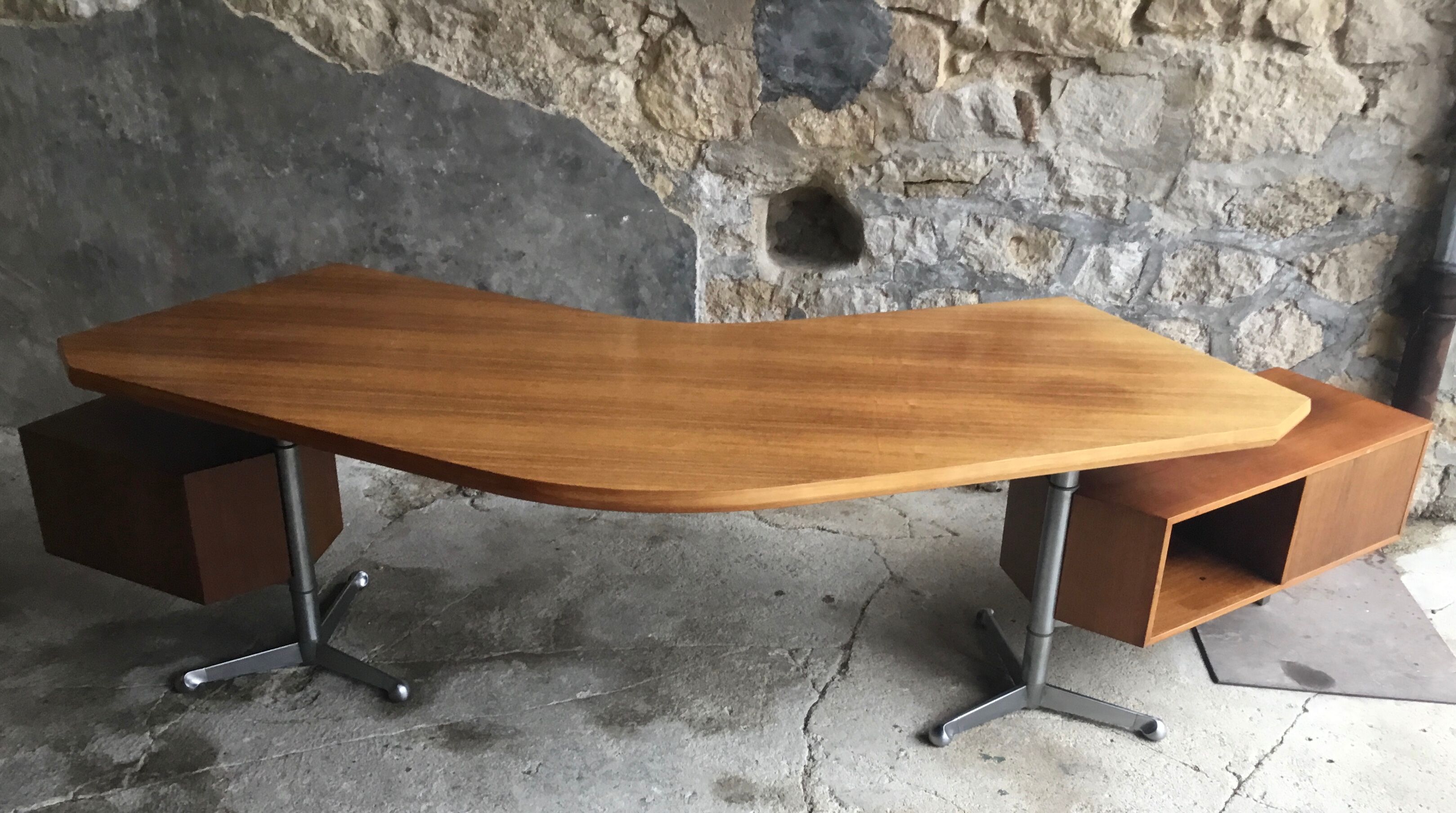 Boomerang desk by Osvaldo Borsani for Tecno, Italy 1950