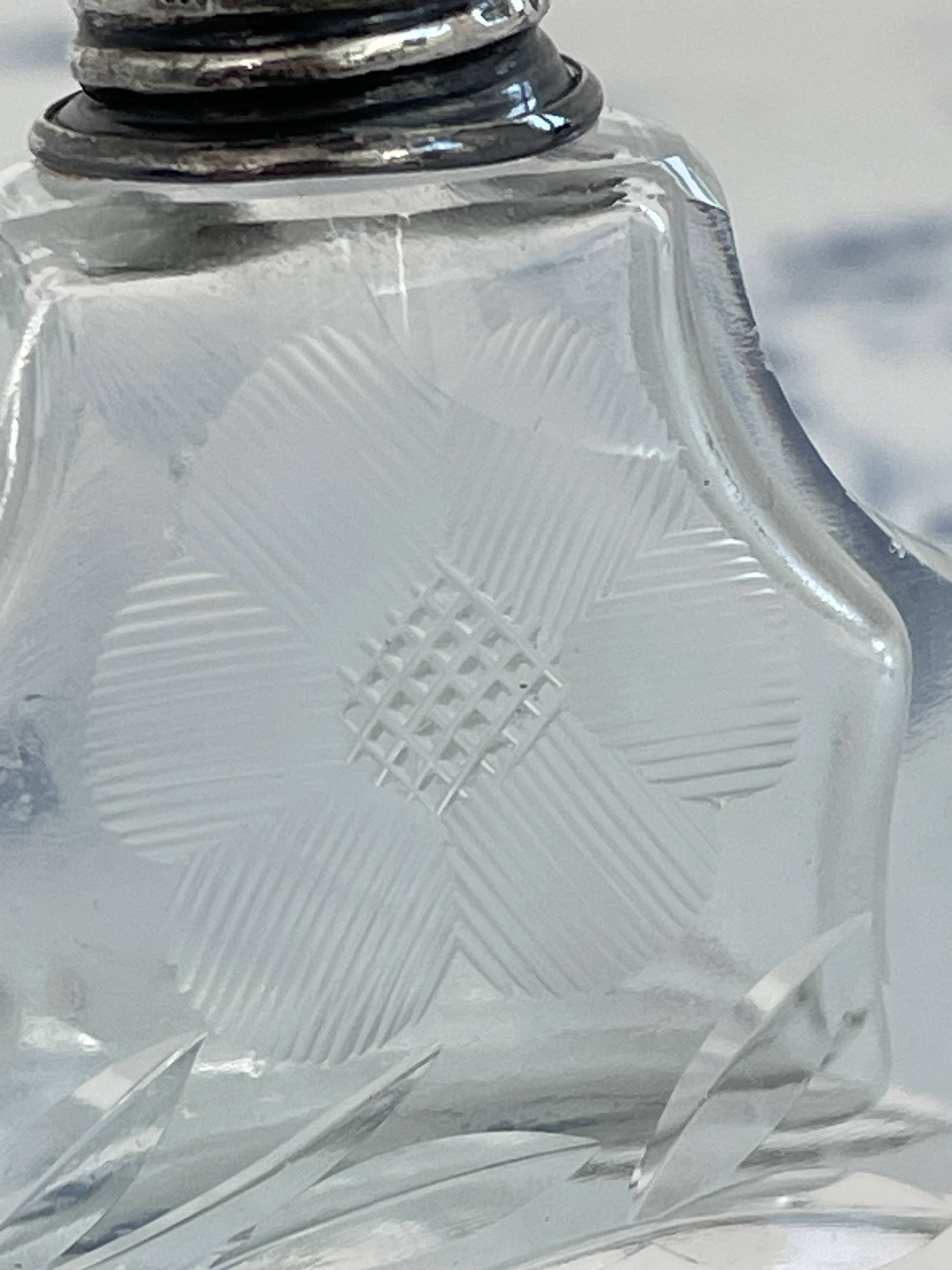 Perfume bottle, salt, silver, engraved glass, 1908, English silver hallmarks