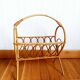 Porte-revues en rotin vintage 1960