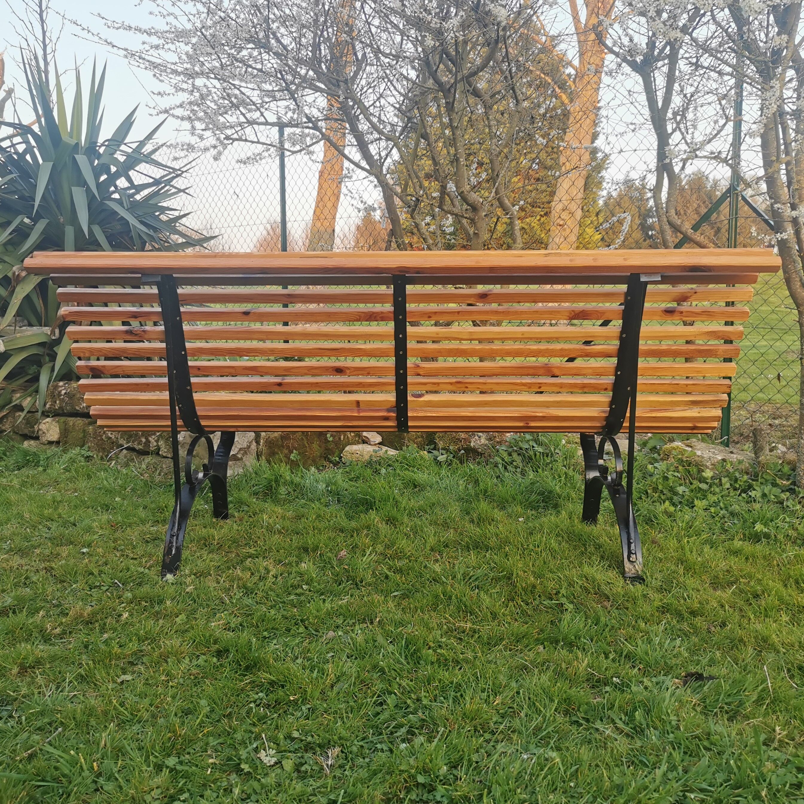 Metal and wood garden bench