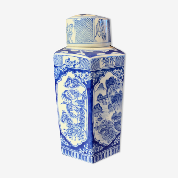 Chinese porcelain tea box