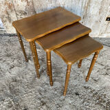Set of 3 Vintage Nesting Tables with Turned Wooden Legs #D592