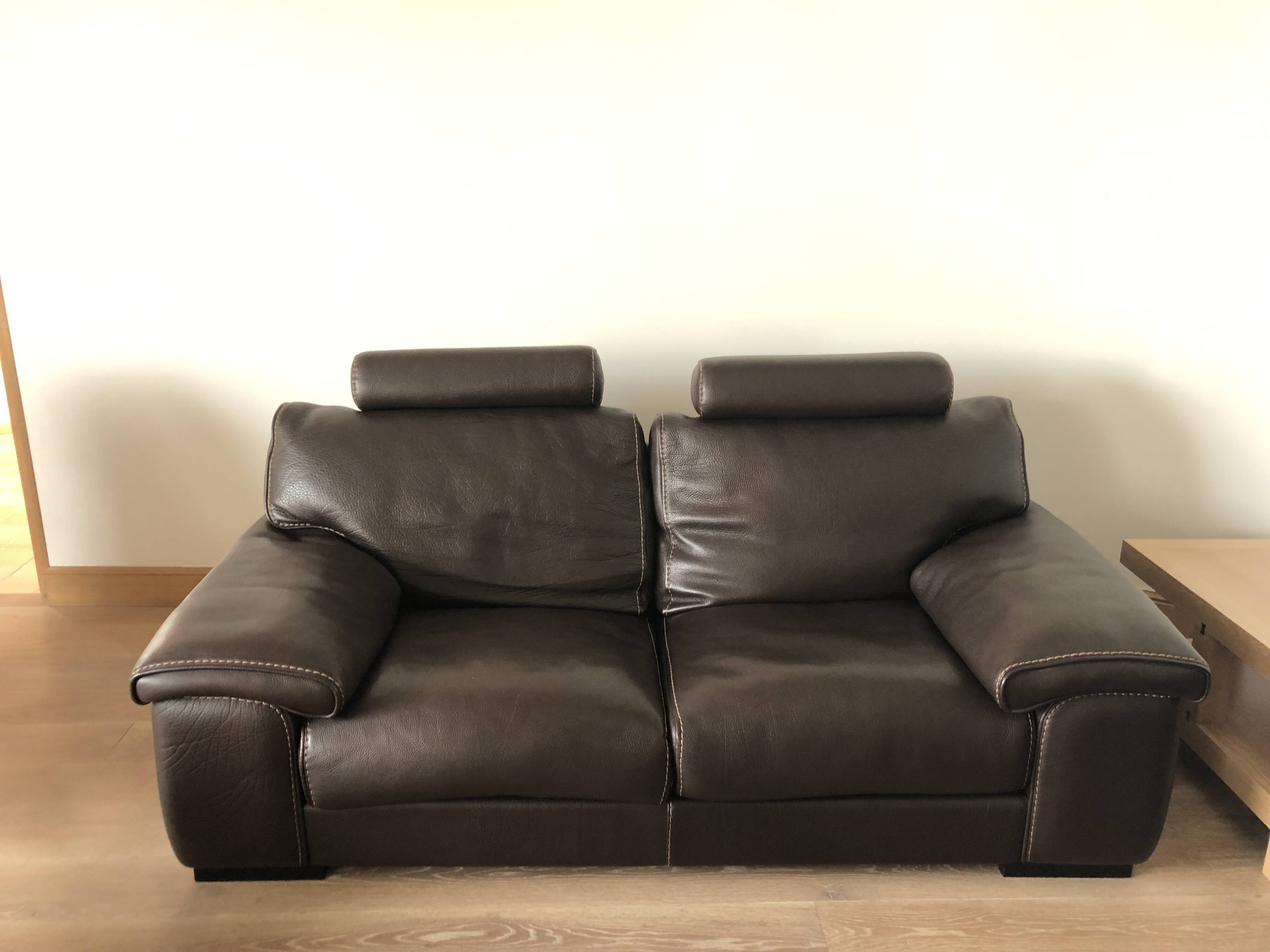 2-seater sofa model Ascot Roche Bobois