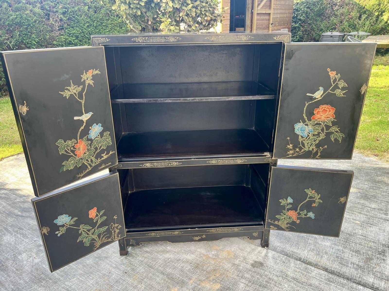 Lacquered Chinese furniture with semi-precious stones 1970