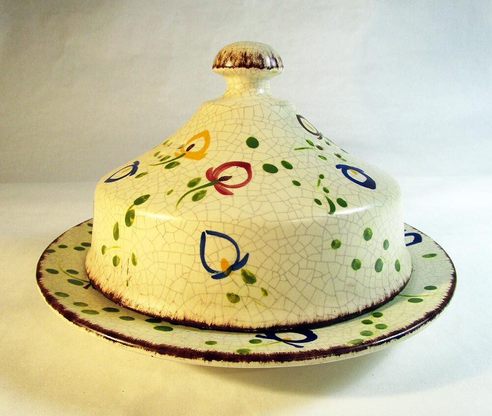 Cheese bell and ceramic dish