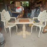 Fauteuils plus table de jeux