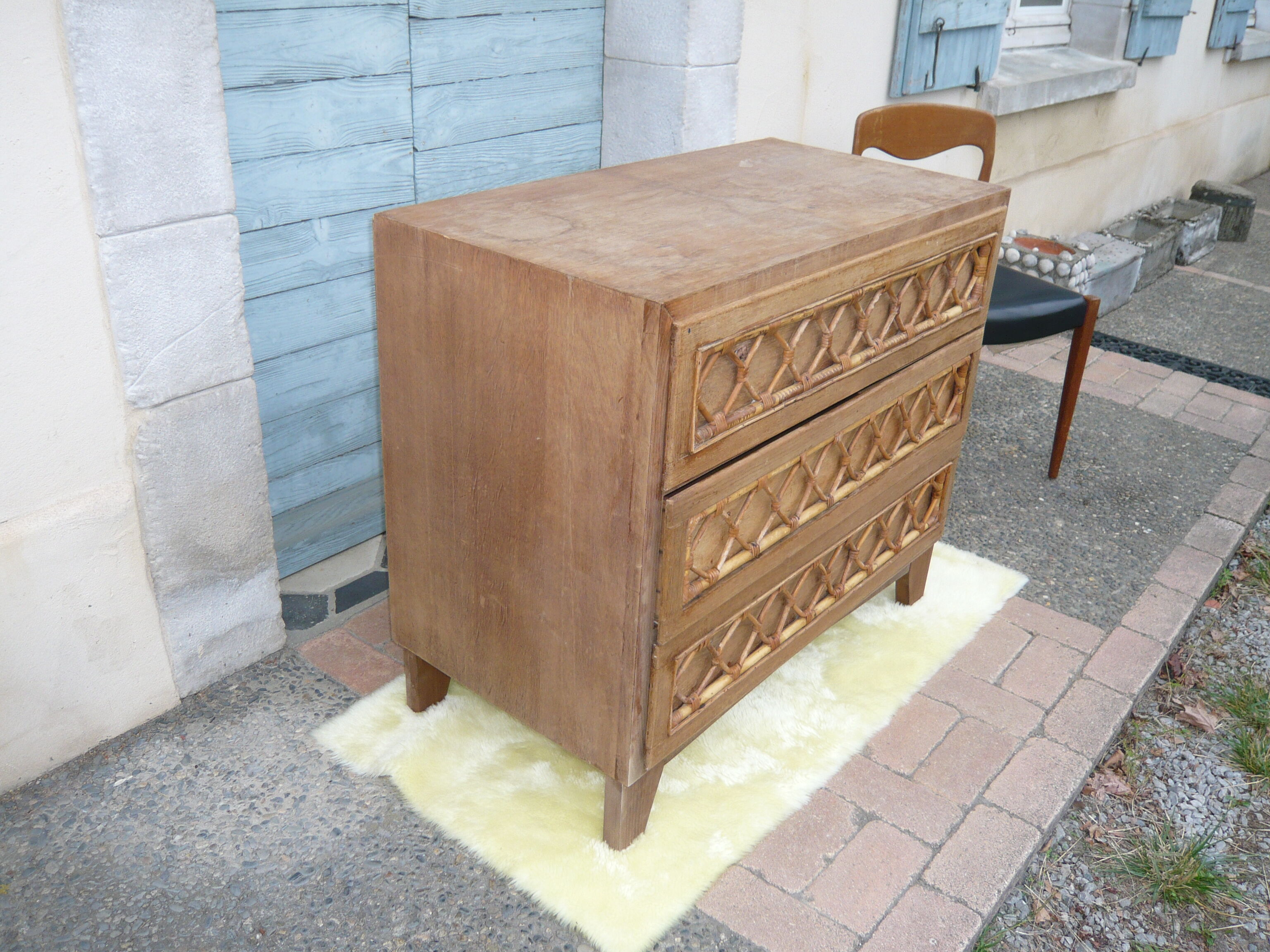 Dresser