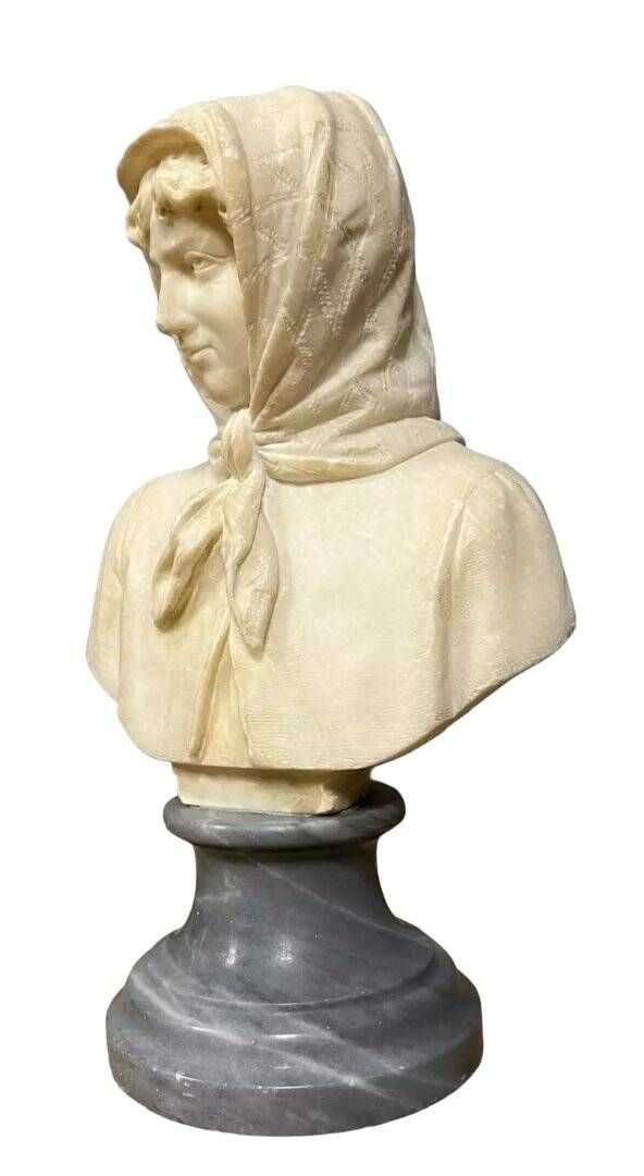 Italian sculpture in alabaster and marble, 20th century.