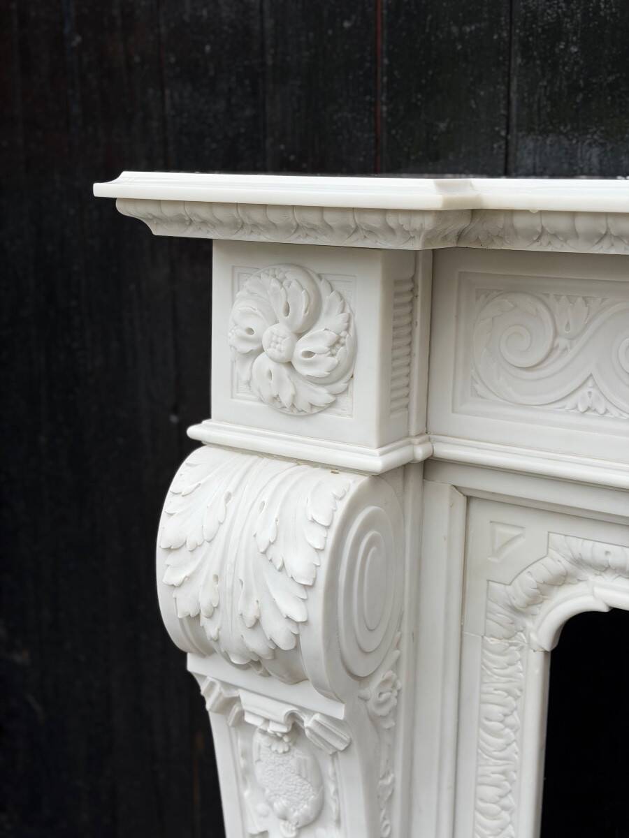 Napoleon III fireplace in statuary white marble, circa 1880.