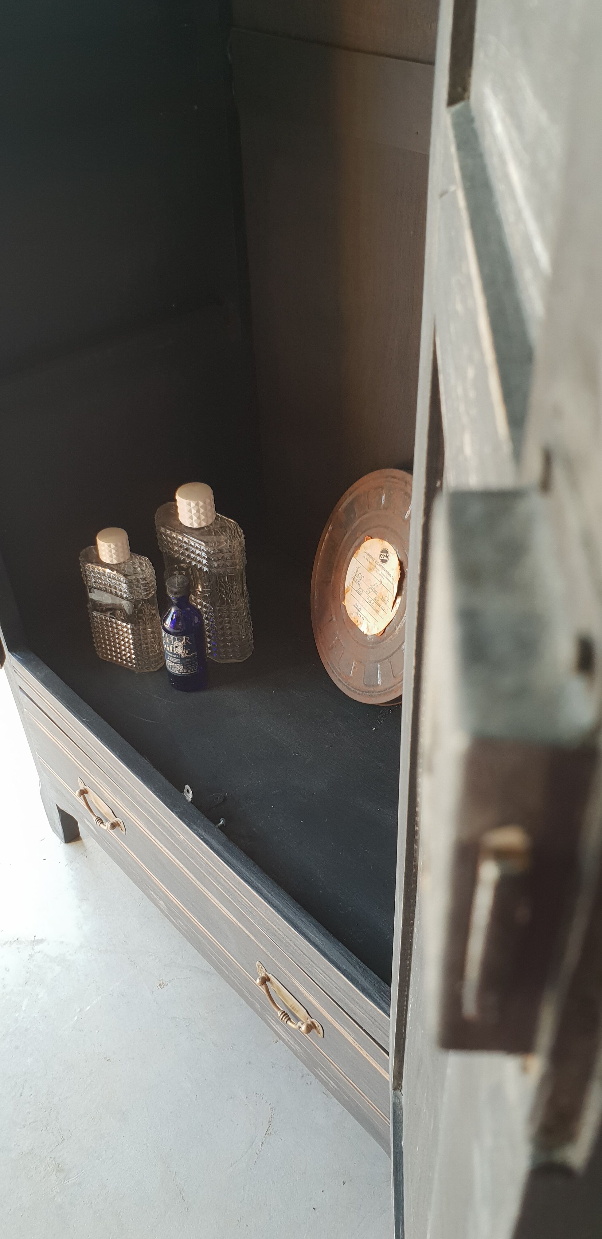 Armoire parisienne  vintage