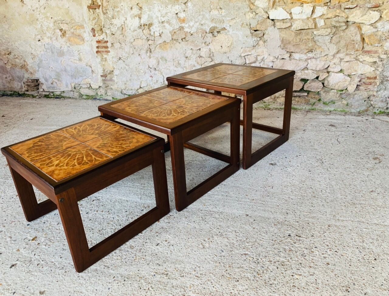 Tables gigognes en teck et céramique, scandinave , années 60