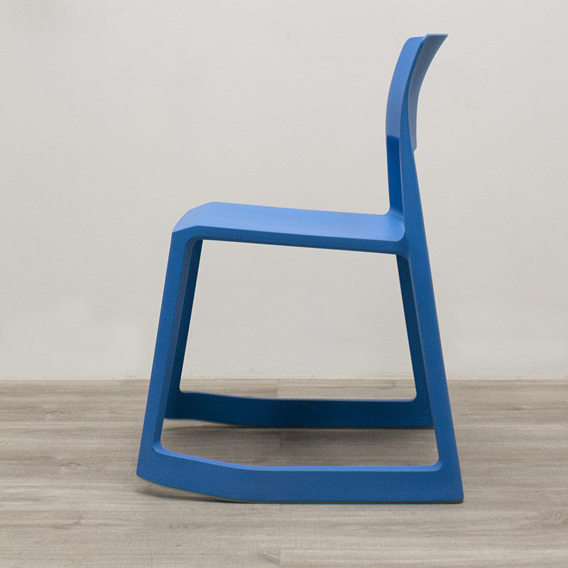 Chaise inclinable Vitra Tip Ton bleue