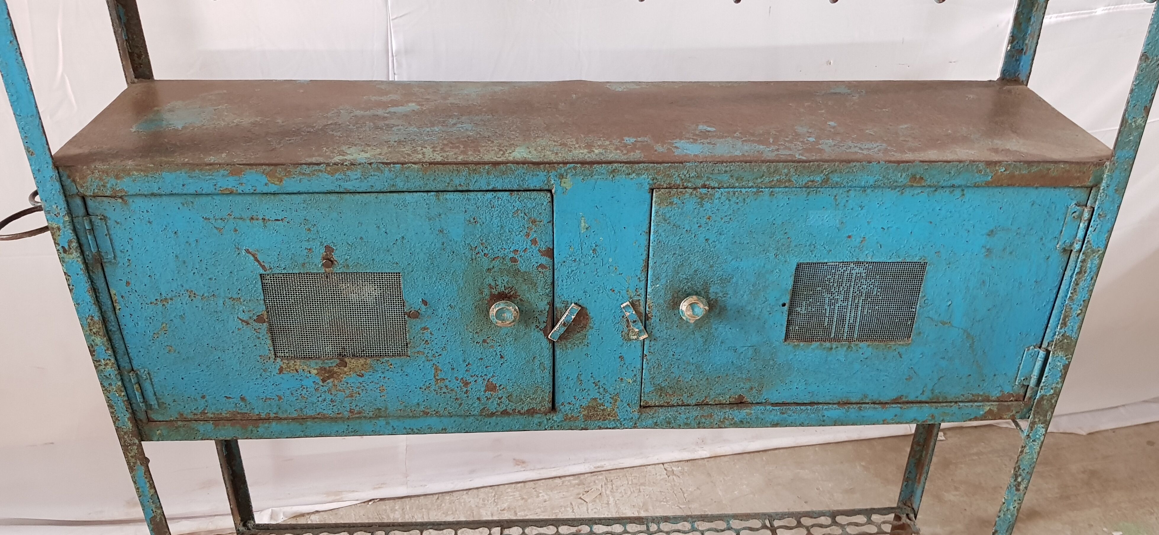 Metal croat with its original blue patina