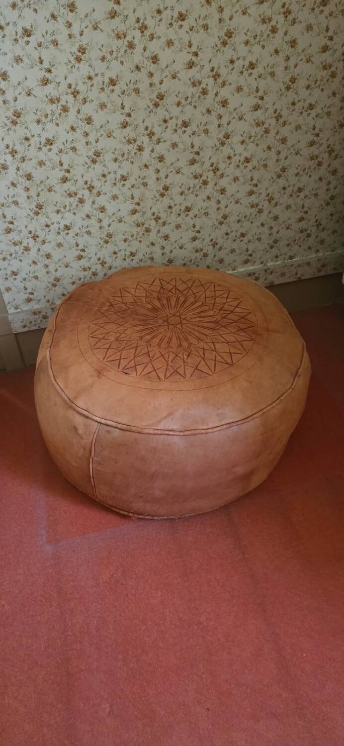 Moroccan leather pouf