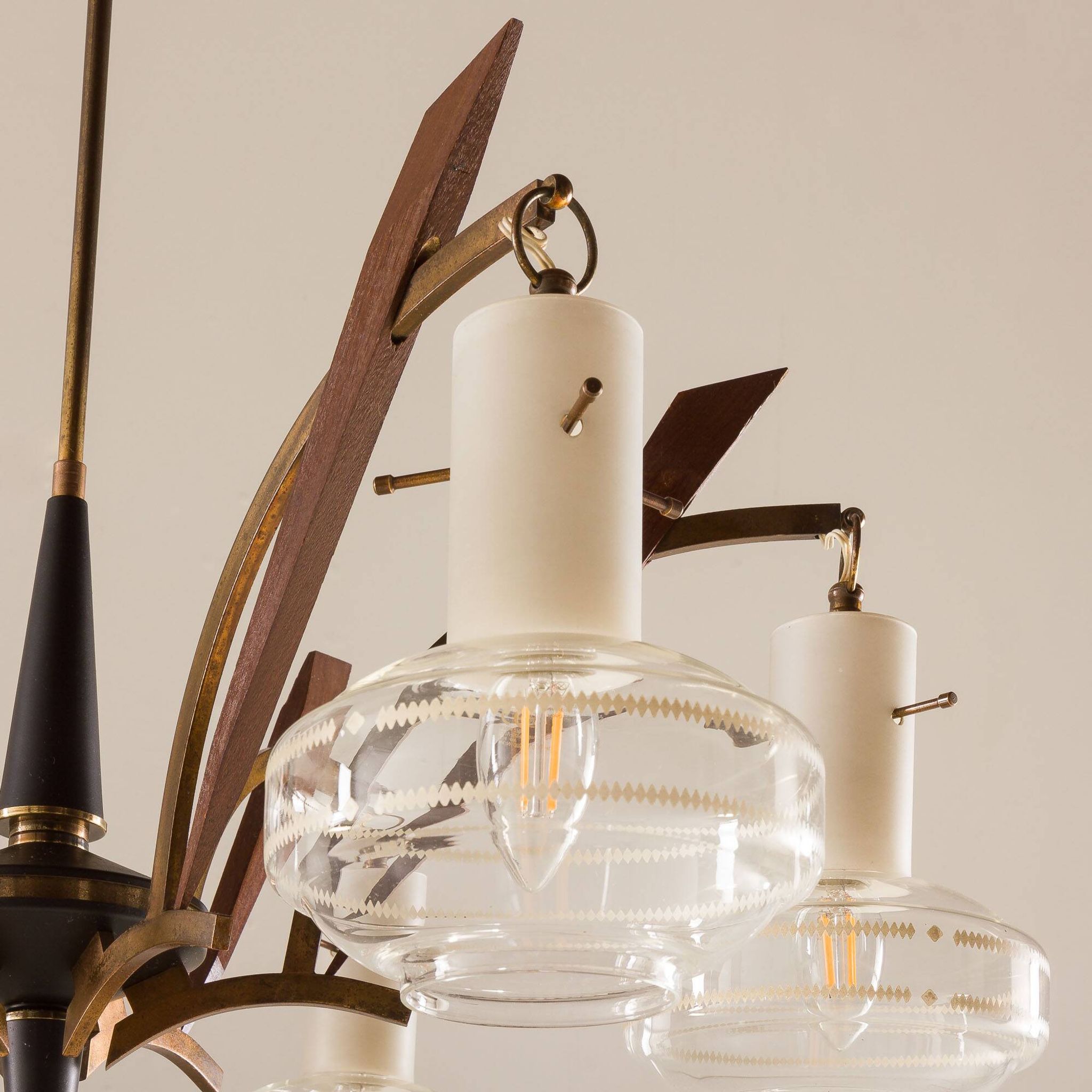 Italian mid-century Murano glass and teak chandelier attributed to Stilnovo, 1960s