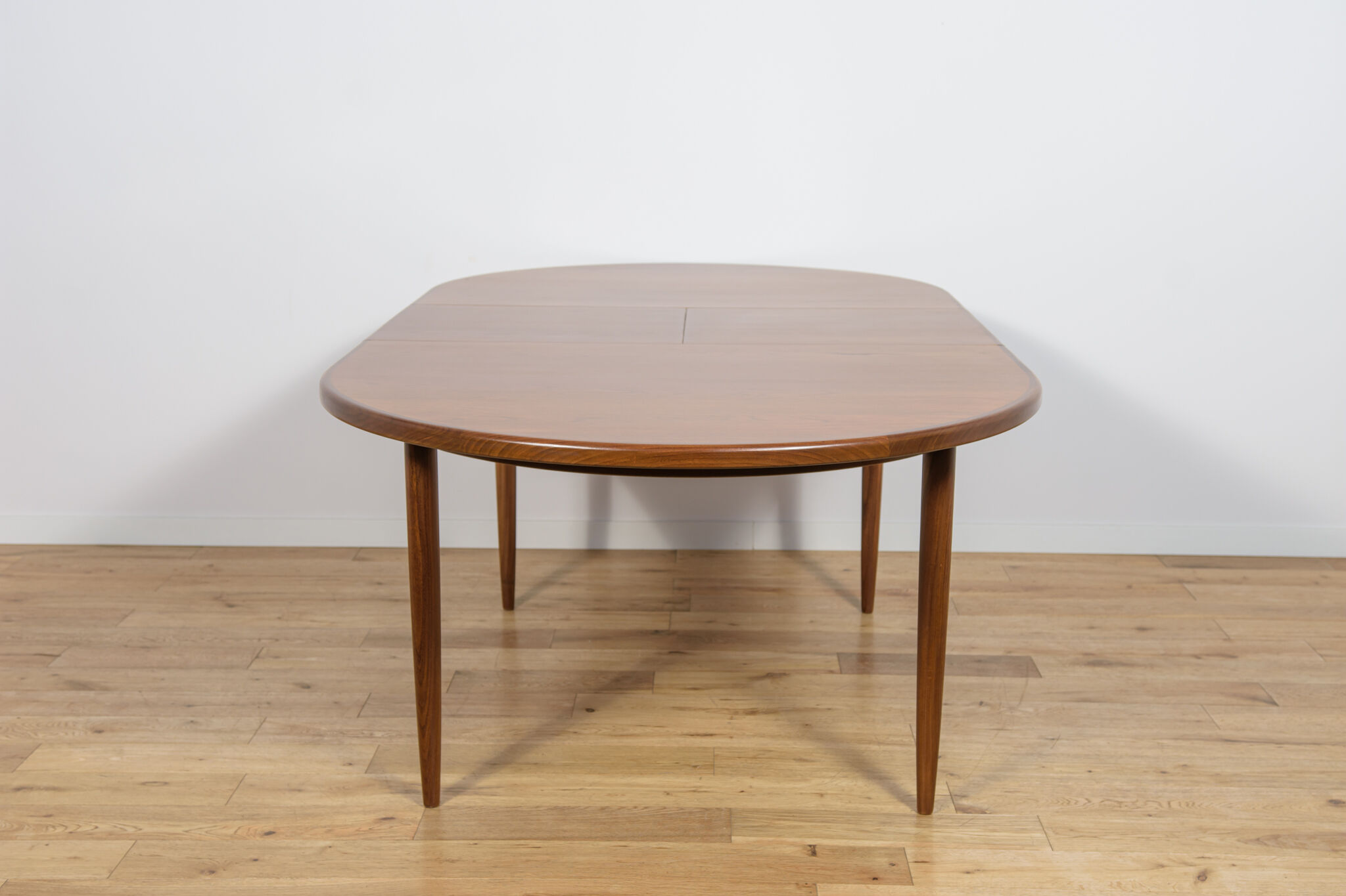 Mid-century modern teak oval dining table from G-Plan, United Kingdom, 1960s