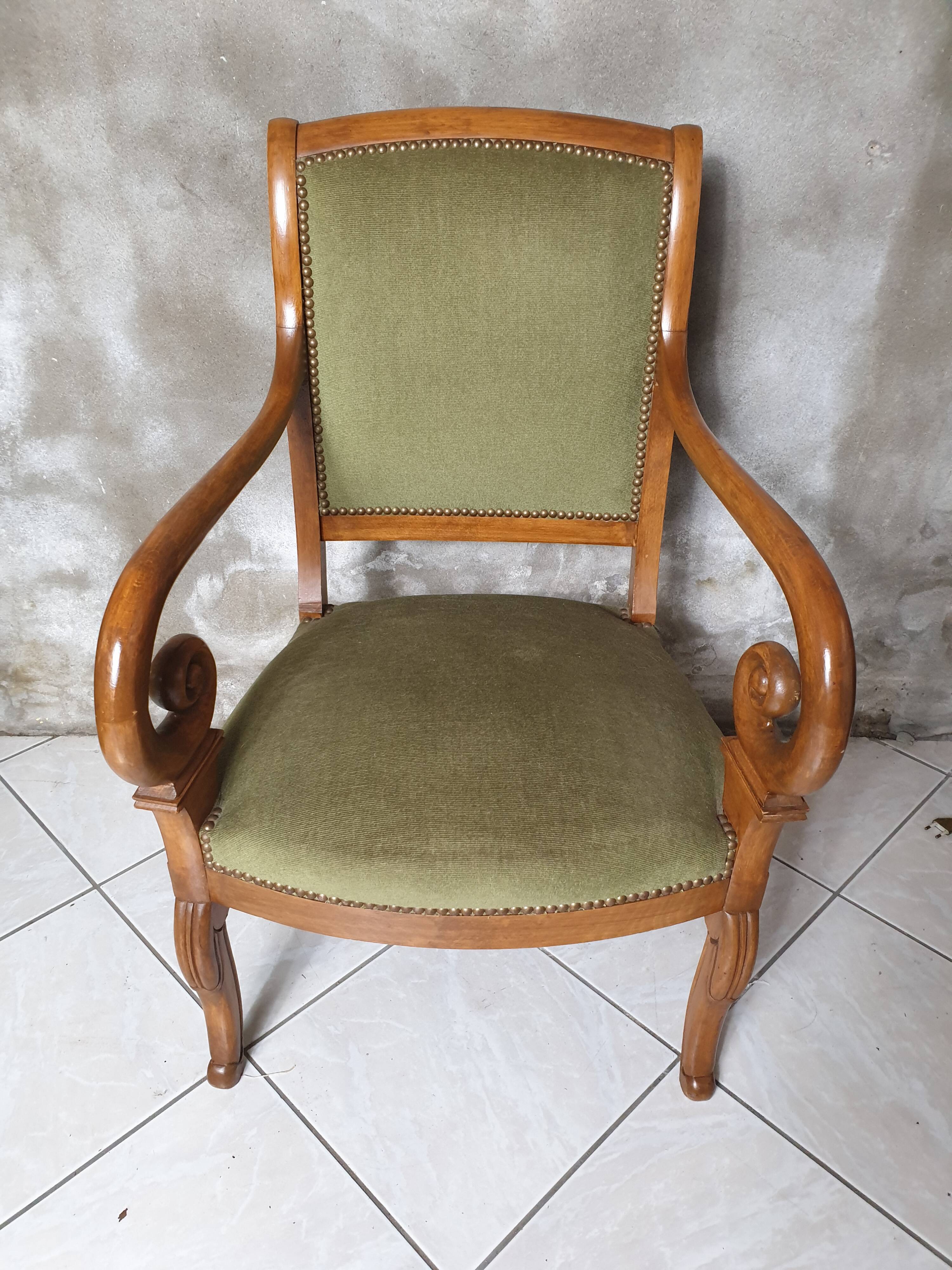 Fauteuil anglais velours vert