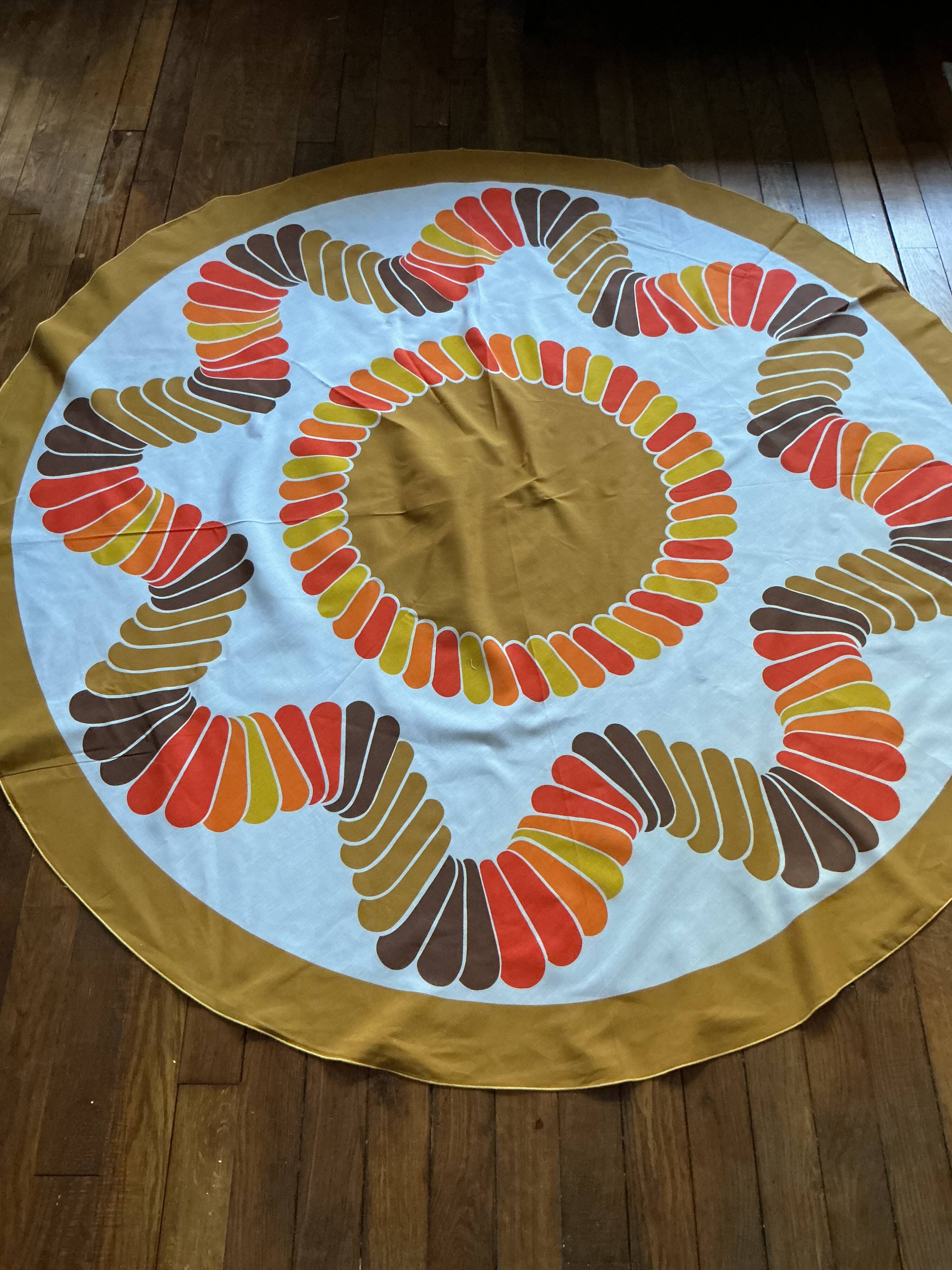 Vintage round tablecloth 1970