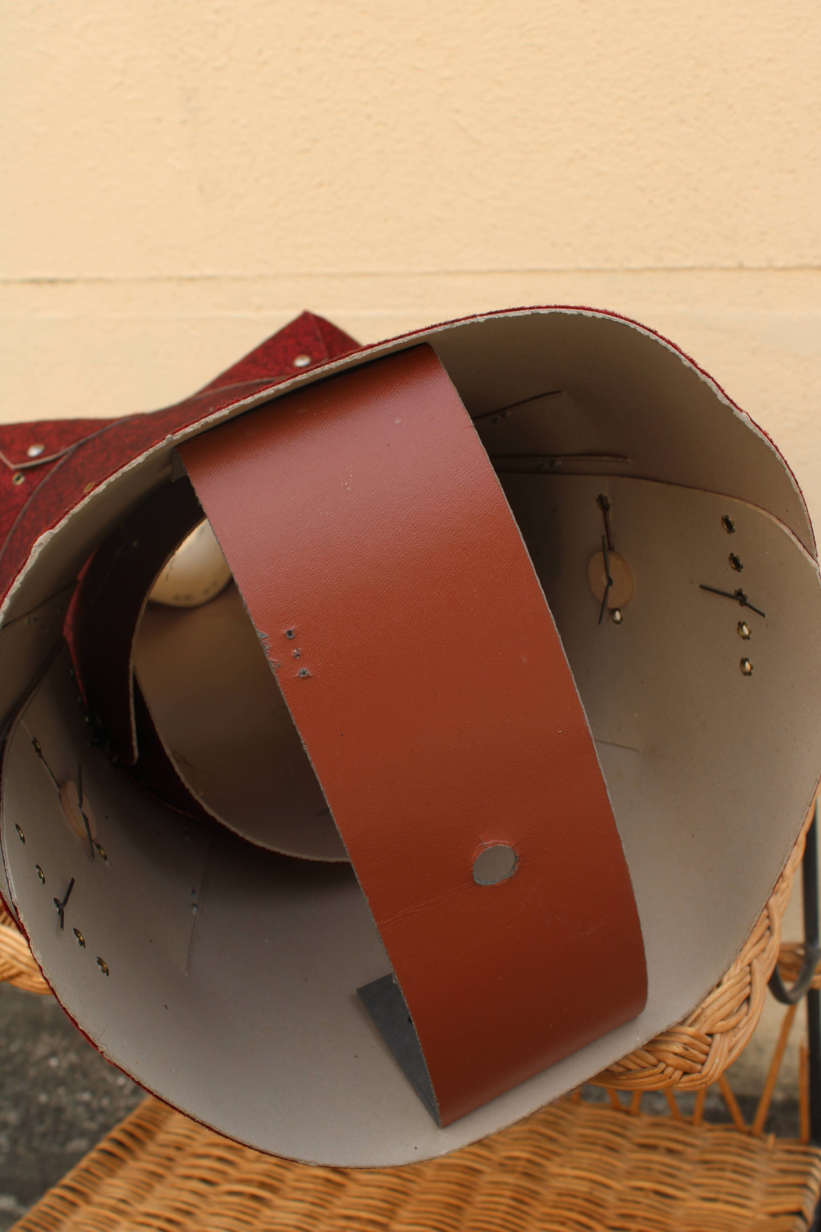 Cardboard sewing mannequin