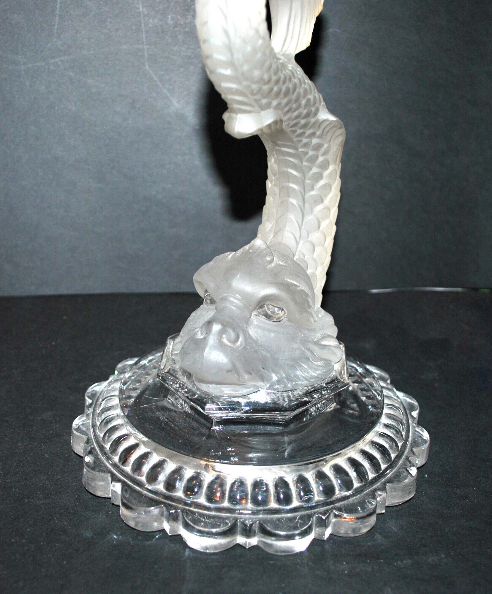 Standing cup dauphin crystal of baccarat 1897