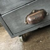 Furniture business with drawers