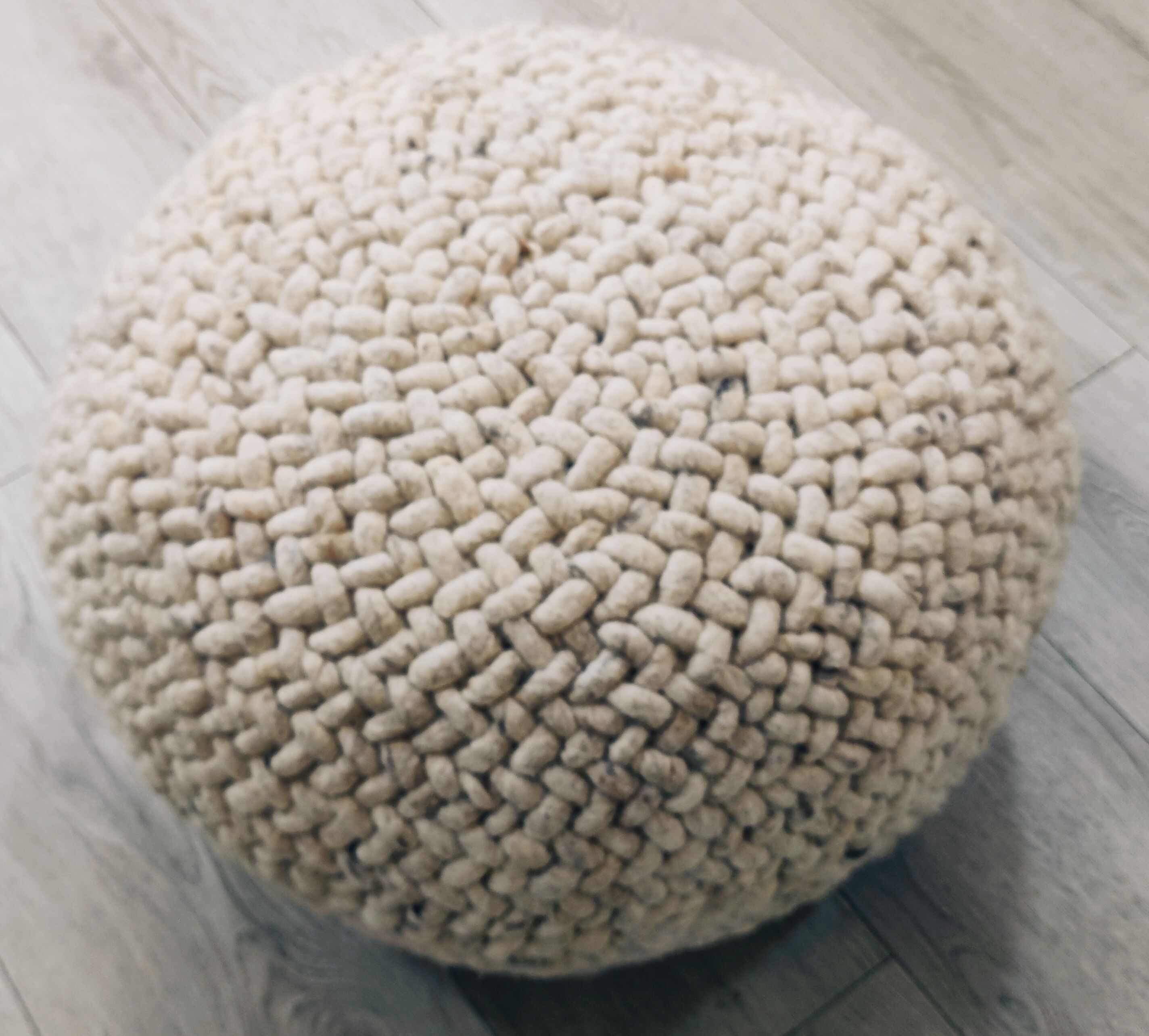 Wool pouf